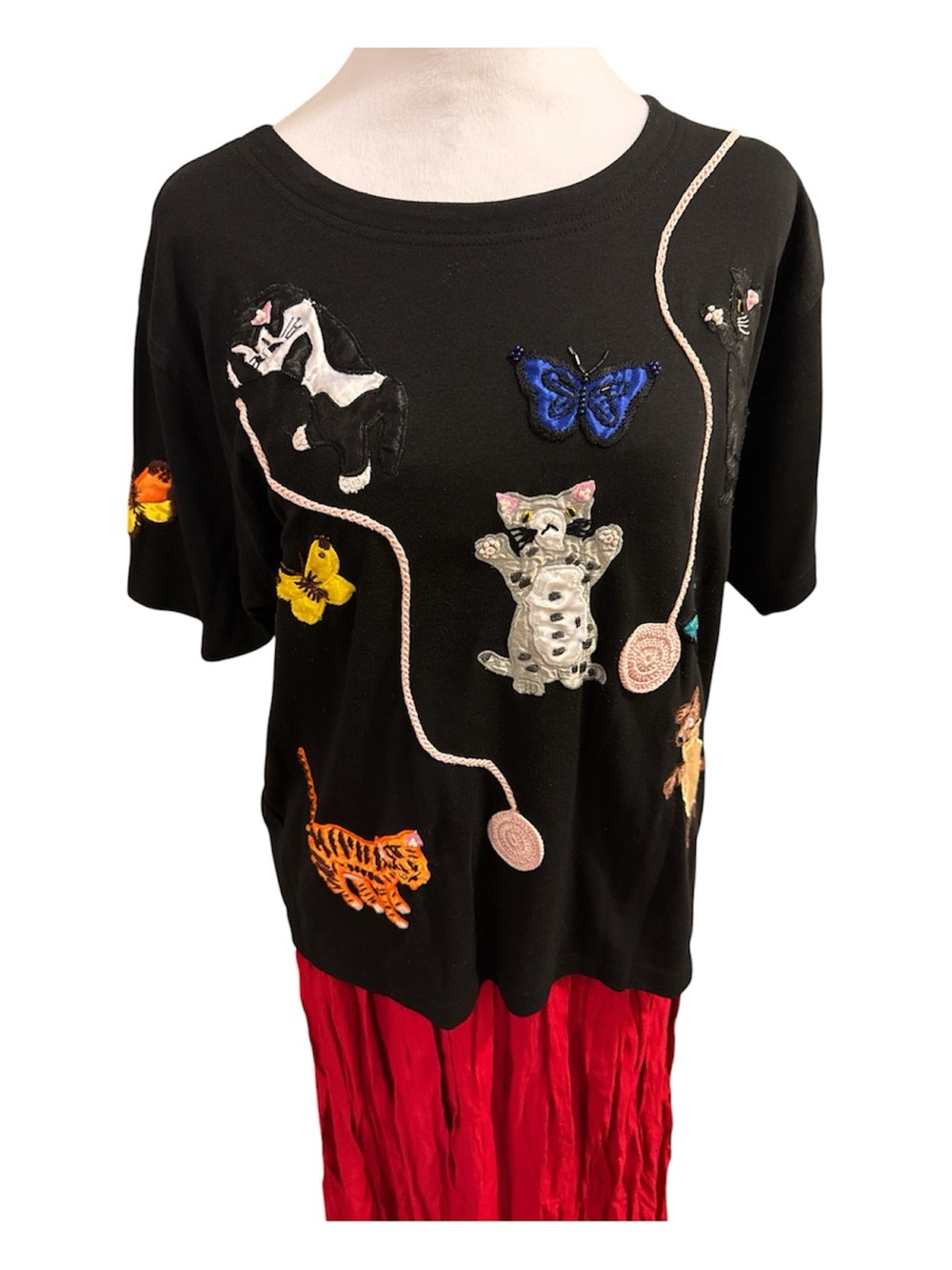 Vintage Whimsical Black Embroidered Cat & Butterfly Short Sleeve Top